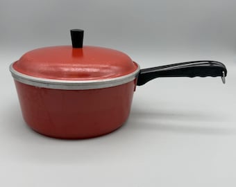 Vintage Club Aluminum Pink Saucepan Retro Kitchenware 8.75-Inch Classic Cookware