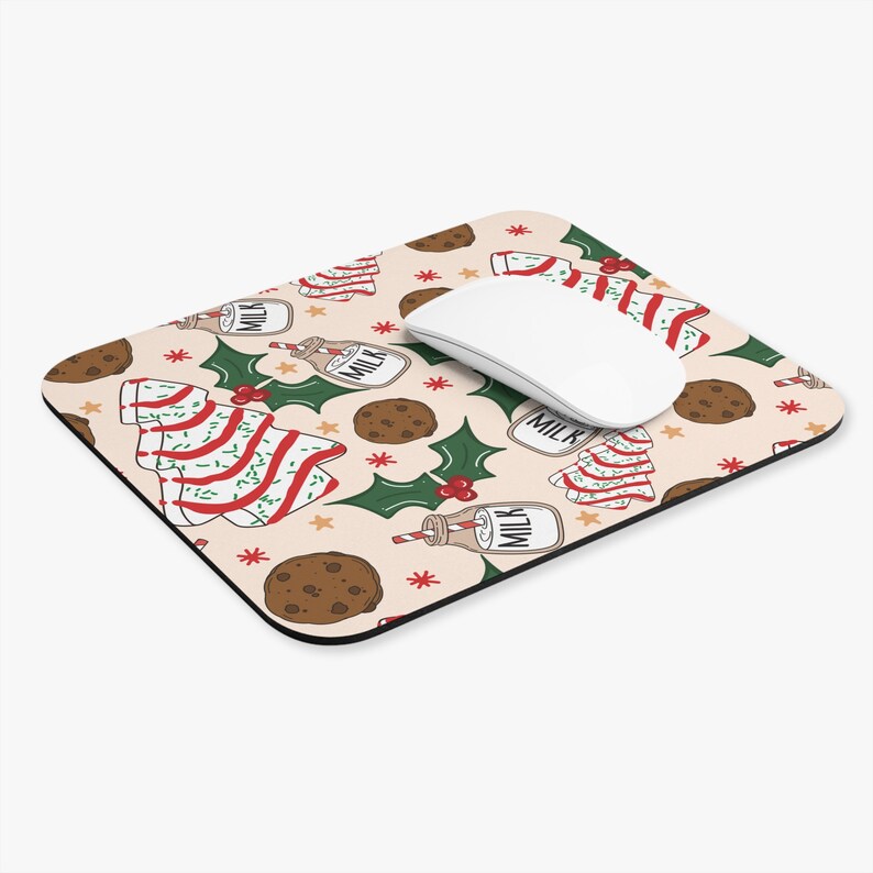 Retro Christmas Mouse Pad, Computer Accessories, Christmas Tree Cake
