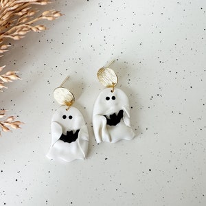 Ghost Earrings, Halloween Earrings, Cute Ghost Earrings, Cute Halloween Earrings, Fall Earrings, Dangly Ghost and Bat Earrings, Bat Earrings