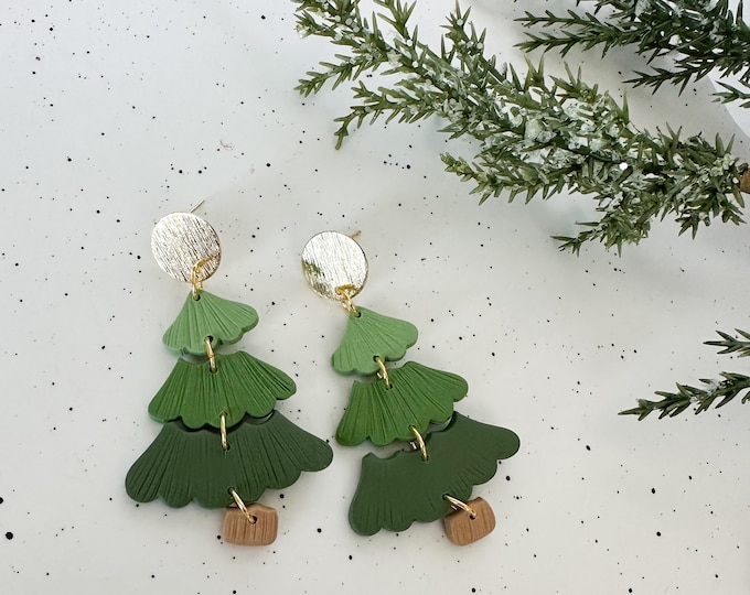Dangly Green Christmas Tree Earrings, Dangly