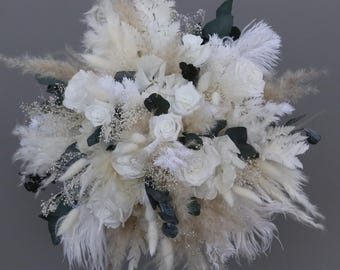 Bridal bouquet / Boho / made of dried flowers in white and cream with preserved roses and eucalyptus