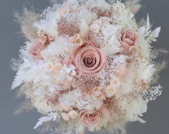 Enchanting small bridal bouquet/ registry office made of dried flowers in pastel shades with stabilized roses