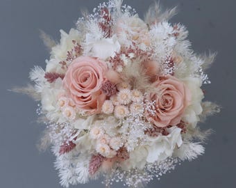 Small bridal bouquet/ registry office made of dried flowers in pastel shades with stabilized roses