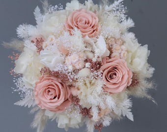 Small bridal bouquet/ registry office made of dried flowers in pastel shades with stabilized roses