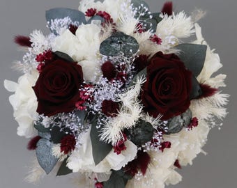 Small bridal bouquet/ registry office made of dried flowers in Bordeaux, cream and white with stabilized roses