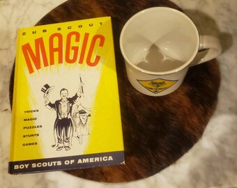 Cub Scout Mug, Cub Scout Magic  Book Copyright 1960 free shipping TripleJsOddities