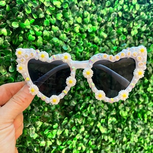 White Personalized Bride Wedding Pearl Heart Shaped Sunglasses Embellished with Pearls Seen on TikTok Bachelorette Gift for Bride Nashville