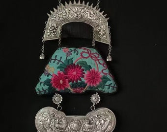 Hmong Silver Embroidery Necklace,Vintage ,Sweater detective,Miao Silver ,Tribal Necklace ,Boho Style.