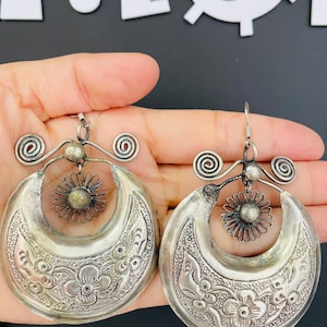 Hmong Silver Floral design Earrings,Exaggerate Jewelry,Miao Silver ,Tribal Jewelry ,Boho Style.