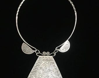 Hmong Silver 1 layer Charm Necklace,Vintage ,Lucky Symbol Design,Sweater detective,Miao Silver ,Tribal Necklace ,Boho Style.
