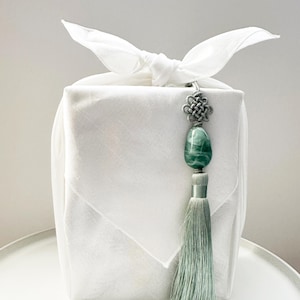 Korean Traditional Gemstone Norigae Tassel, Bojagi Gift Accessory, Modern Norigae Charm, Wedding Favor Wrap, Norigae charm, Jade tassel
