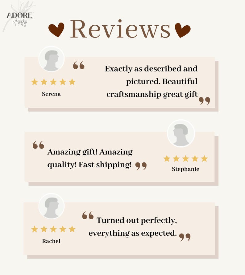 以下が含まれることがあります： 茶色の「Reviews」という文字とハートの形が描かれたベージュ色のグラフィック。顧客のレビューが星評価と「説明通り」や「素晴らしい贈り物！」などの引用文とともに表示されています。