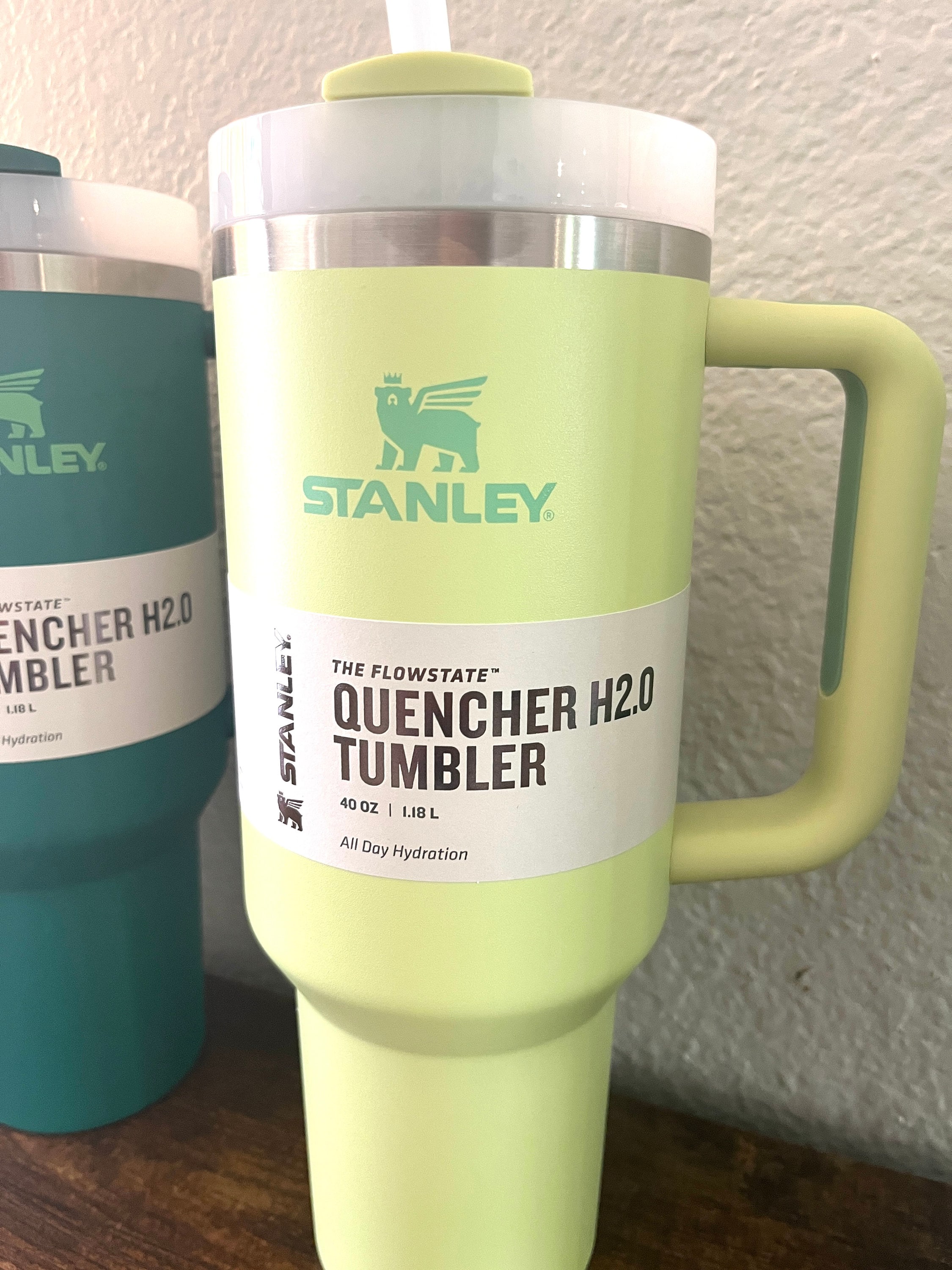 Premium Stanley Tumbler 40oz Quencher H2.0 Tumbler Hot Pink Ombre -  Stanleytumbler