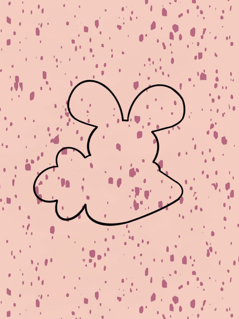 Pu&ograve; includere: Un contorno nero di un coniglio con un corpo a forma di nuvola su uno sfondo rosa con piccoli punti rosa.