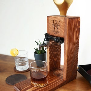 Wooden Whiskey Decanter Personalized Liquor Dispenser with Glasses, Wedding Gift, Engagement Gift, Housewarming Gift, Anniversary Gift Idea