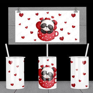 Panda en una taza con diseño de vaso de taza recta para sorber con sublimación de corazones, 12 oz. Plantilla de envoltura completa para niños PNG Descarga digital