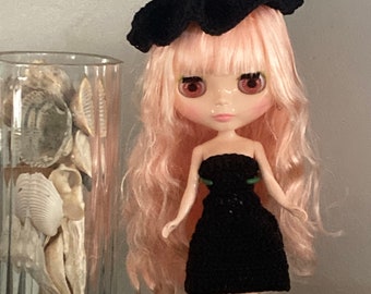 Blythe Doll Halloween Dress and Witch Hat Set, Hand Crocheted Dress, 1/6 Doll Dress, Blythe Doll Custom, Blythe OOAK Dress