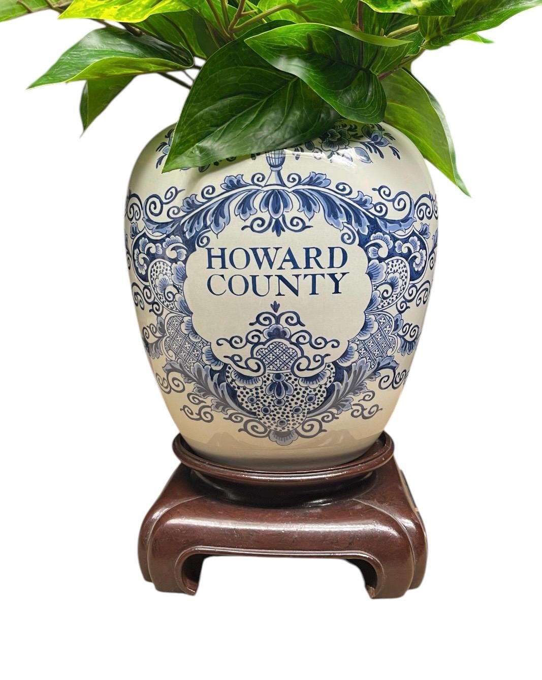 carolina tobacco jar Original Delft Tobacco Jar “howard County” With Vase Stand. Blue With Cream  Background No Lid!