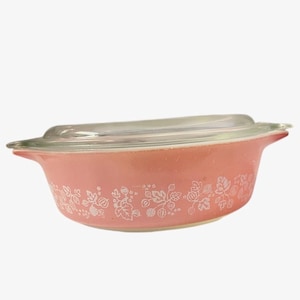 Gooseberry Pink Pyrex Covered Casserole 1 Pt.