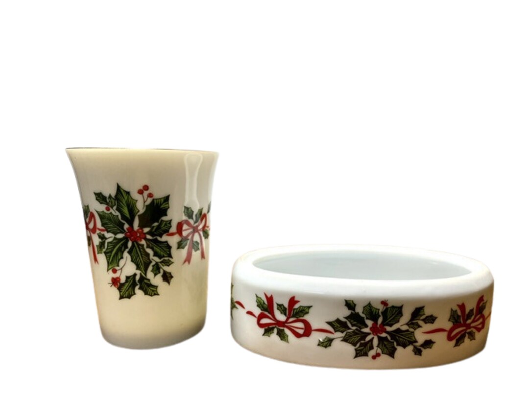 Vintage Japan Porcelain Christmas Bath Set of 2 - Etsy