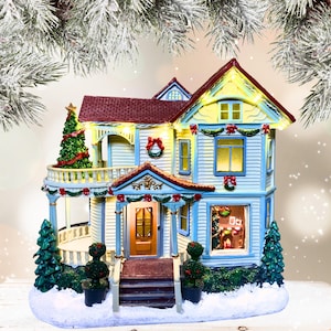 Carole Towneクリスマス ミニチュアハウス セット 2025 Carole Towne Harris Holiday Home LED Lights - Etsy
