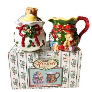 Vintage Holiday Collection Pouch Cream & Sugar Set of Two