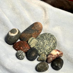Tumbled Pacific Coast Beach Rocks 10 - Etsy