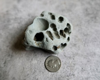 Hole Rock, Hagstone Rock, Protection Crystal