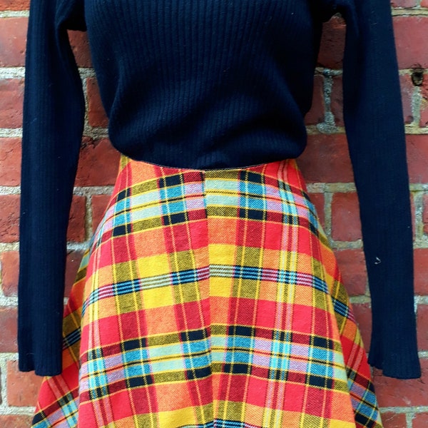 Vintage Spinney 1970s Plaid Yellow Tartan Mini Skirt Go-go Mod Dolly Bird