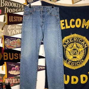 Vintage 90s Levi’s made in USA 501 36 x 34