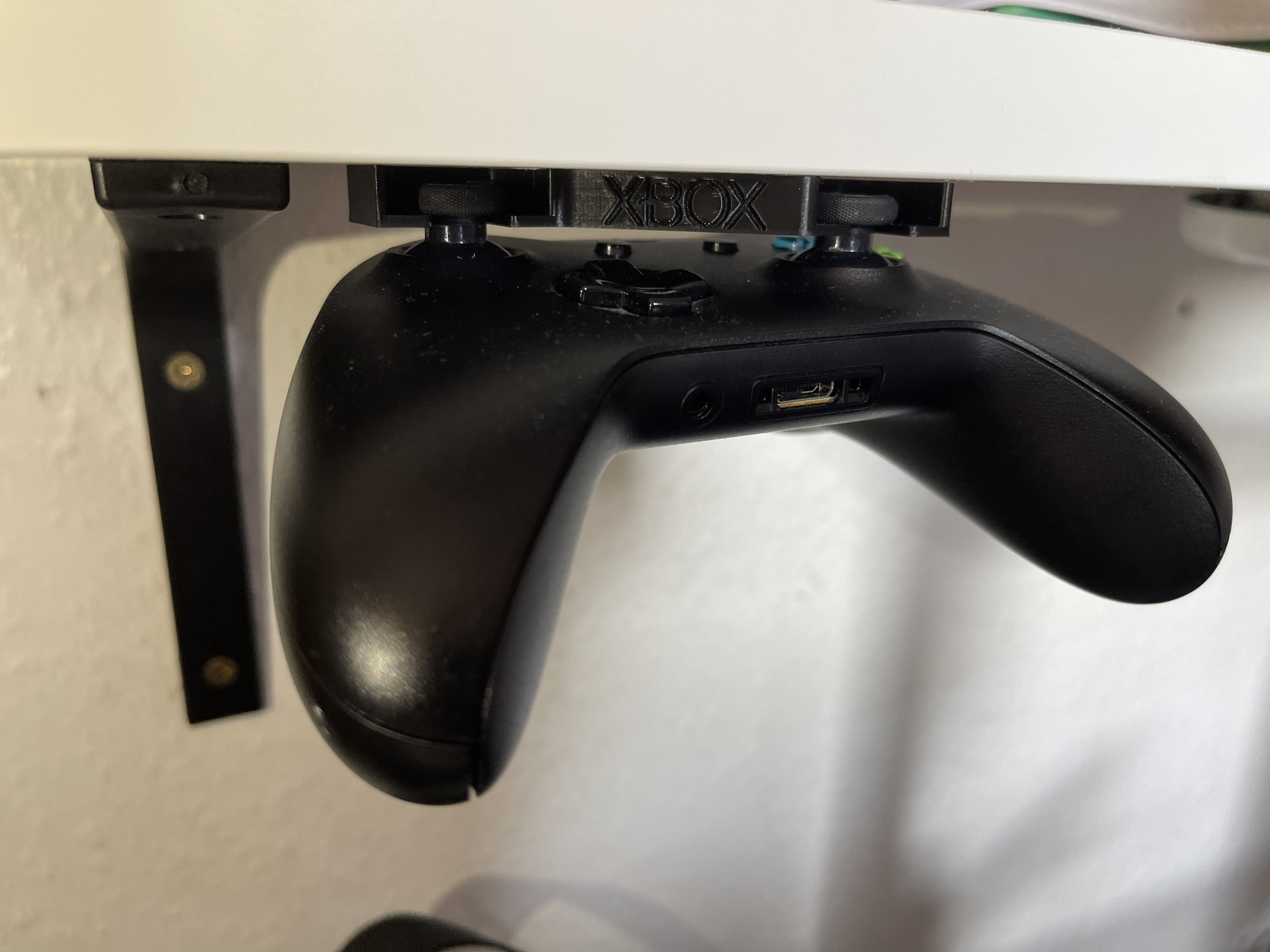 Ultra slim Xbox One / S / X Controller under desk mount stick Etsy