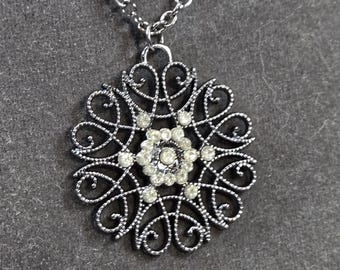 Ornate Silver Filigree Pendant Necklace – Snowflake-Inspired Design with Sparkling Gemstones – Elegant Statement Jewelry