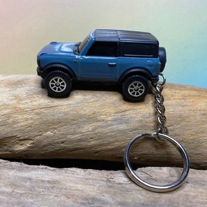 Ford Bronco die-cast keychain, 2021 Bronco keyring, Father&#39;s Day Gifts, Off Roading, Bag Charm, Ford Key Chain, Gifts for Dad