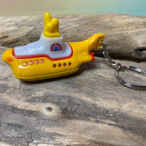 Custom The Beatles Yellow Submarine Hot Wheels Die-cast Keychain, Beatles gifts, Yellow Submarine Accessories, Father&#39;s Day Gifts, bag charm