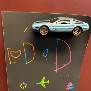 Stocking stuffer for car lover DMC Delorean Hot Wheels Magnet, Back to the Future, 1980s Man Cave Decor Refrigerator magnet gift for dad men
