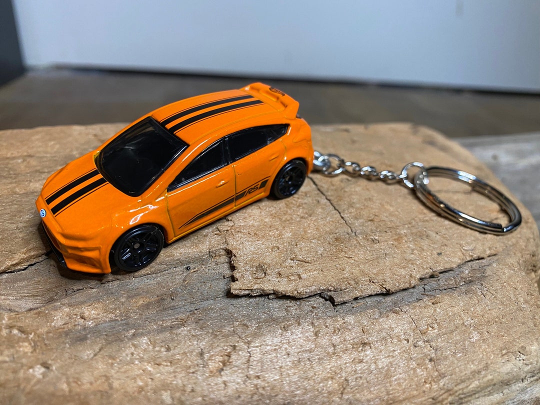 Ford Focus RS Hot Wheels Diecast Keychain, Ford Focus Keyring, Focus