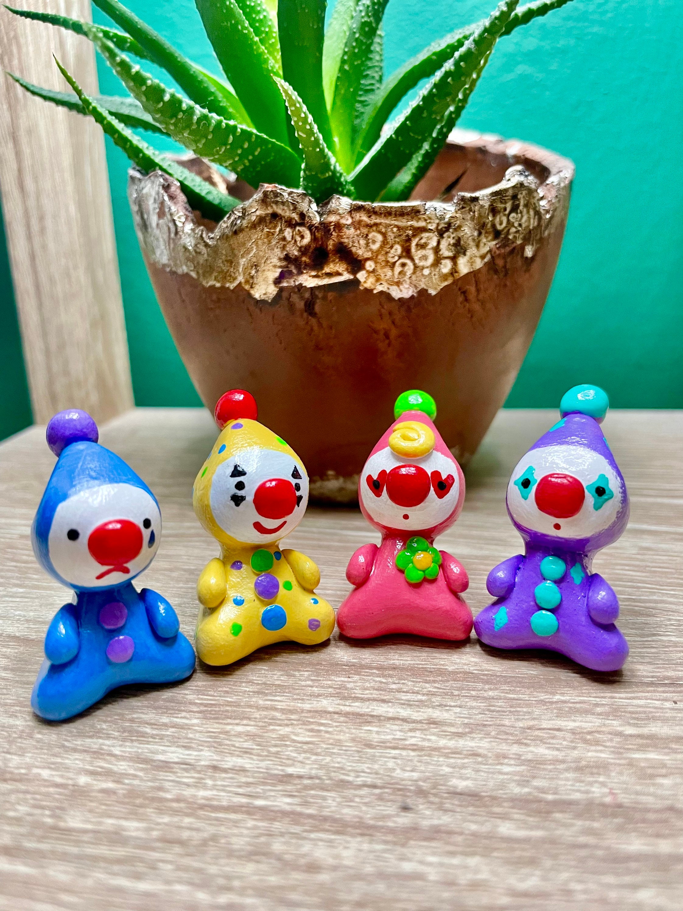 Mini Clown Friends (clay Desk Buddies) - Etsy