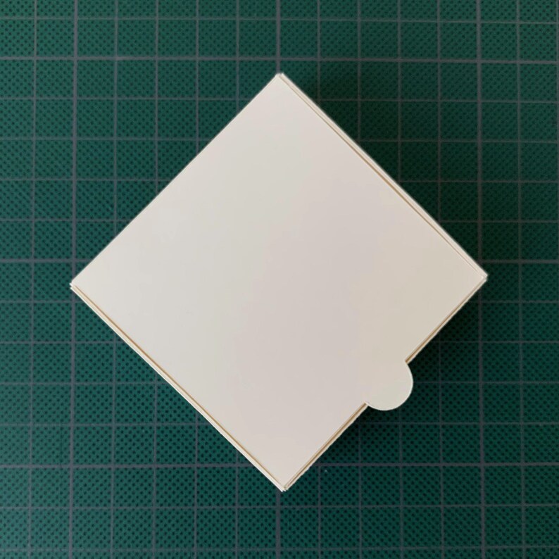 Gift Box Template, No Glue Box, SVG, PDF, 8.5x11, A4, A3 Sheet Instant