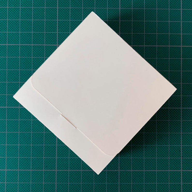 Gift Box Template, No Glue Box, SVG, PDF, 8.5x11, A4, A3 Sheet Instant