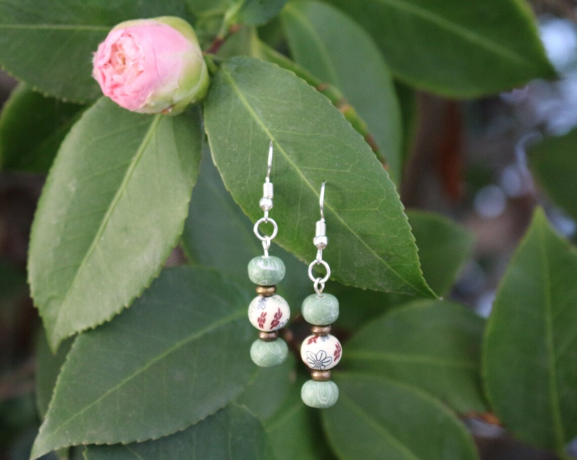 Flower Earrings Nature Earrings Green and Flower Earrings Etsy
