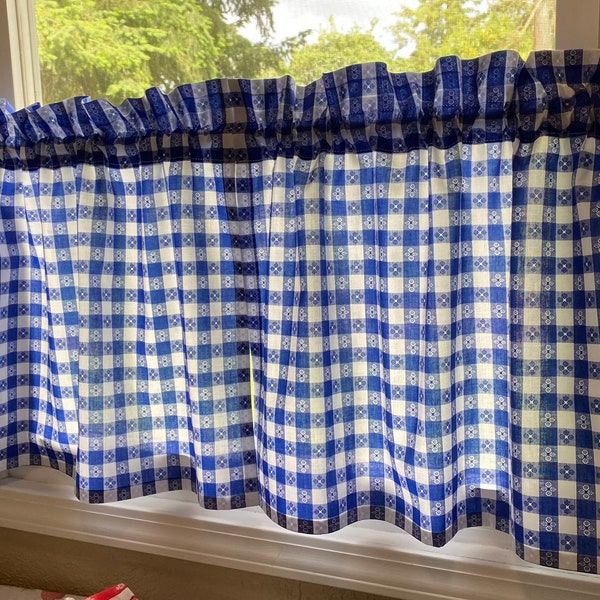 Blue & White Patterned Cafe Curtain Set