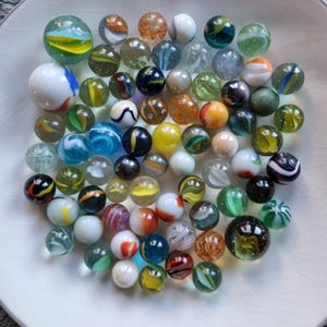 various marbles, ± 400 grams, vintage