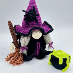 Crochet Halloween Witch Gnome Pattern | DIY Amigurumi Witch Decor
