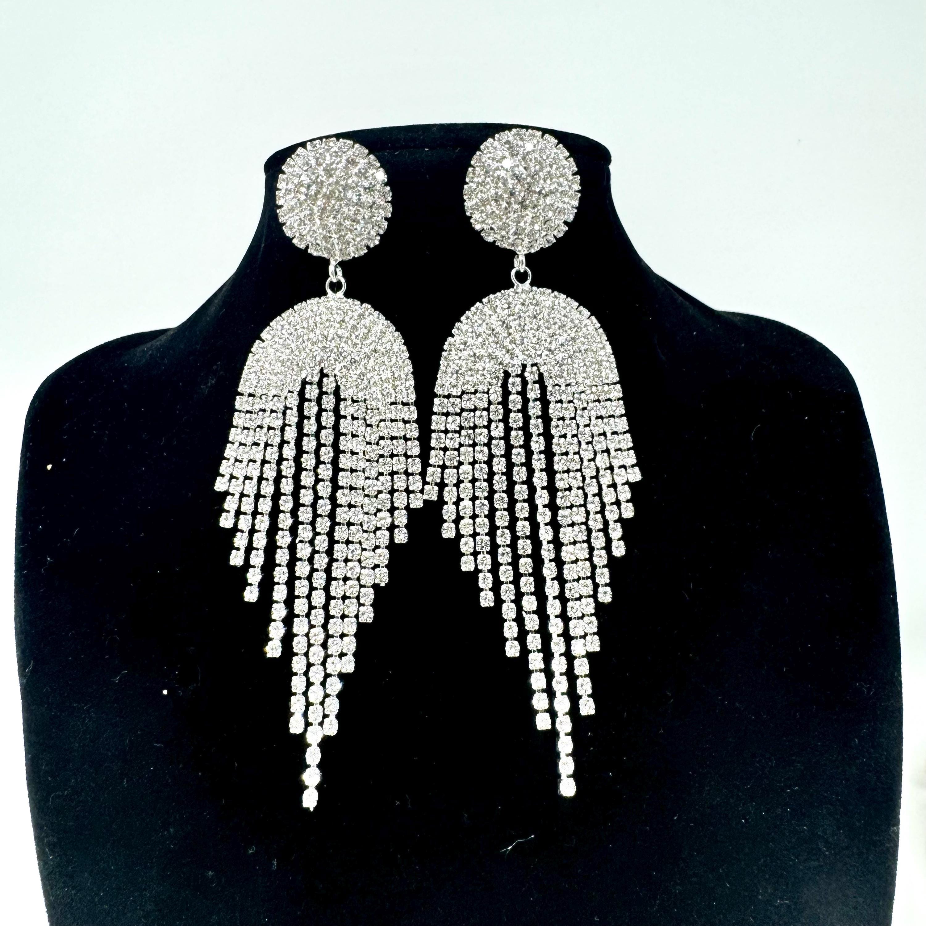 Orecchini Pendenti Con Nappe In Cristallo Di Strass Color Argento Da Donna Gioi