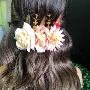 Artificial flower head comb/ faux floral head piece/ bridesmaid hair comb