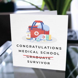 Carte d'obtention du diplôme de l'école de médecine, carte de voeux pour l'obtention du diplôme, félicitations aux étudiants en médecine pour l'obtention du diplôme, carte d'obtention du diplôme Medic