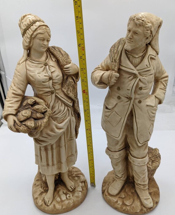 Vintage Marwal Ind Inc Chalkware Fisherman Couple Sculpture 18