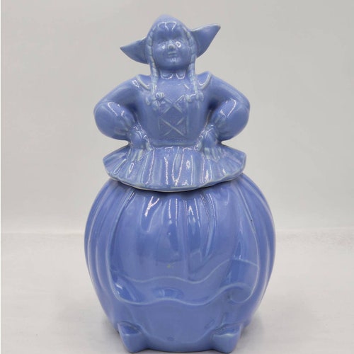 Vintage 1940s Pottery Guild Dutch Girl shops Cookie Jar Canister Blue 12