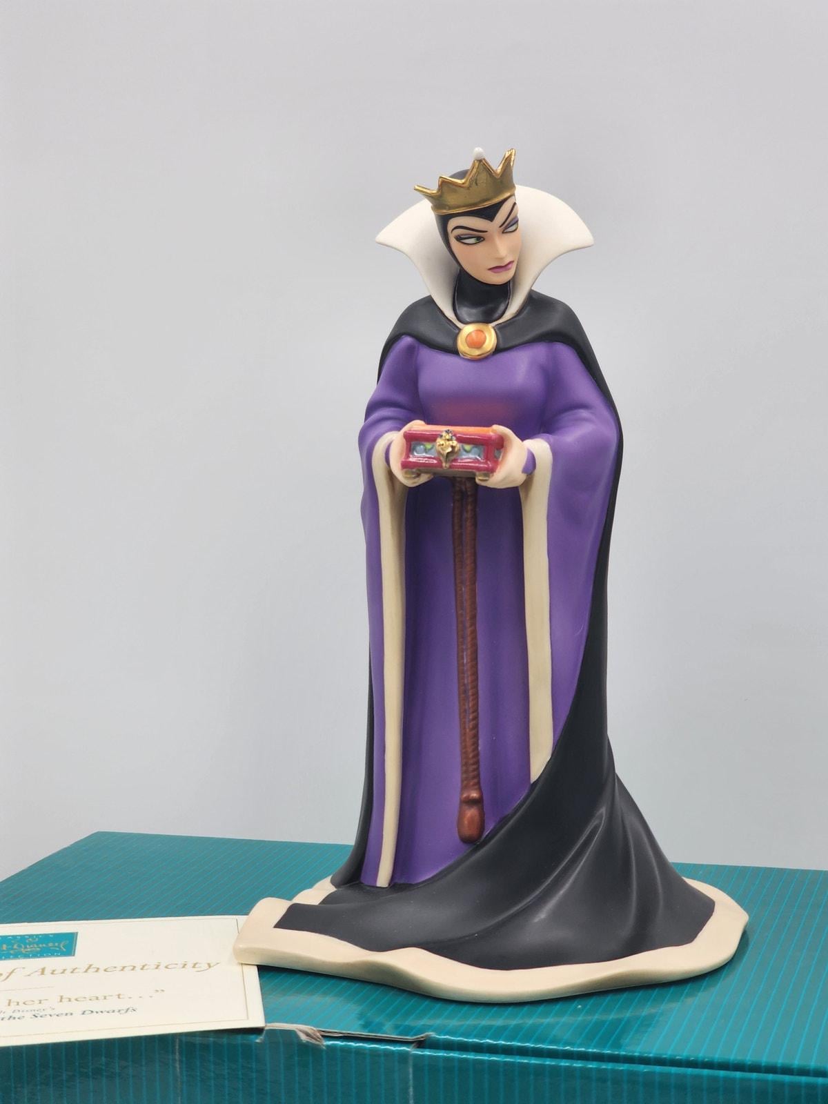 Evil Queen Heart Box - Etsy