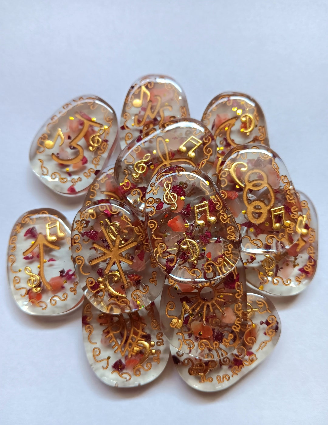 Carnelian Crystal and Rose Pedal Music Rune Set With Velvet Carrying ...